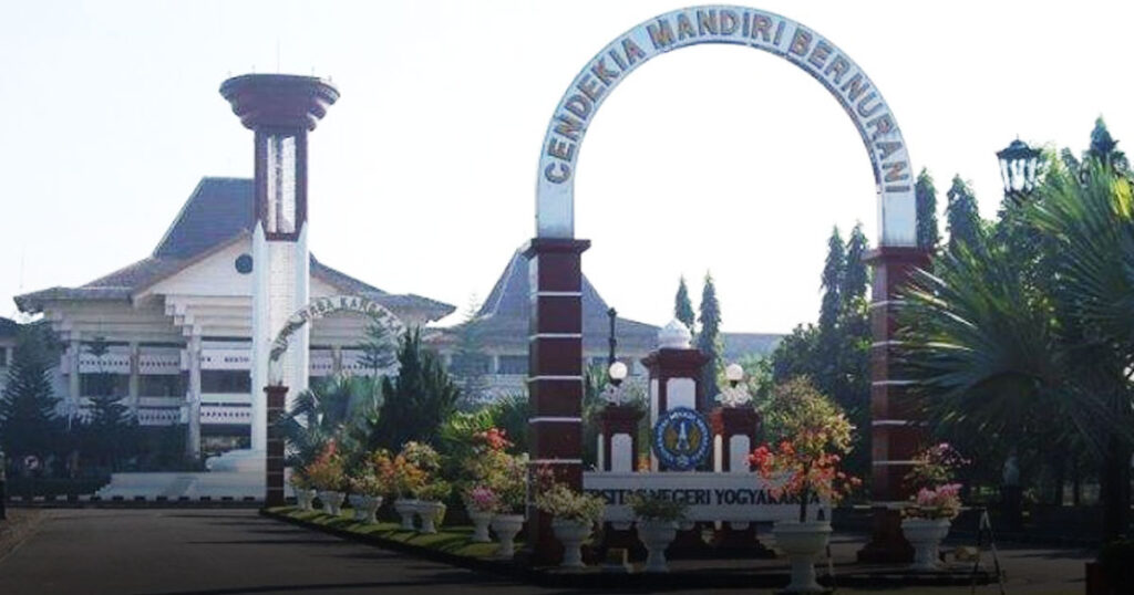 6 Kampus di Jogja yang Memberi Beasiswa Khusus Anak Daerah