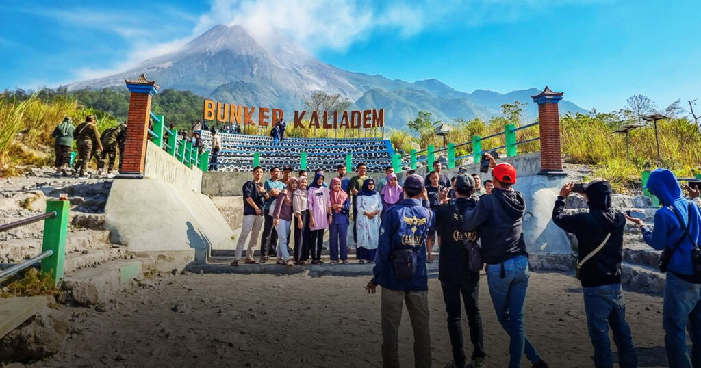 Cerita Mistis di Balik Terowongan Bunker Kaliadem Gunung Merapi