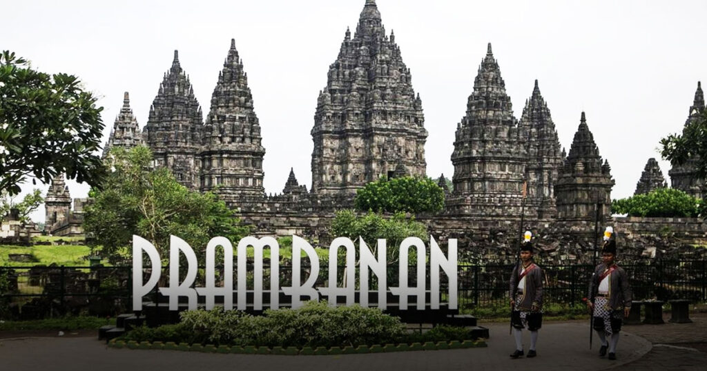 Teka-Teki Tersembunyi di Balik Candi Prambanan yang Tak Banyak Diketahui